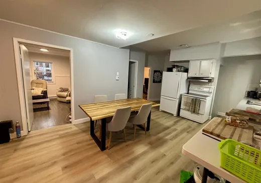 Duplex à vendre - 423-425 Rue St-Benoît, La Tuque, G9X 2R2