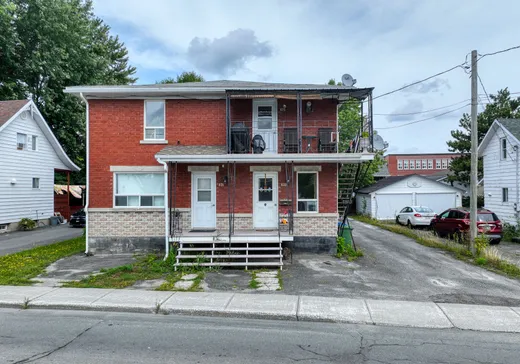 4-Plex for Sale - 629-635 Rue St-Désiré, Black-Lake, G6H 1M2