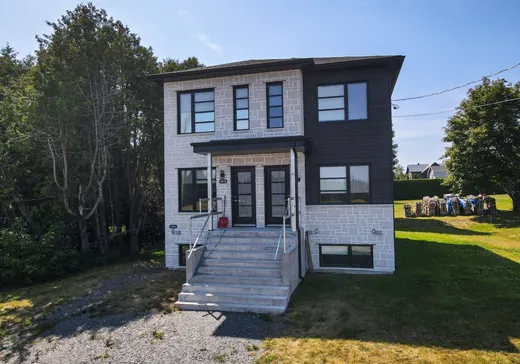 Triplex for sale - 484 Rue Champagne, Saint-Honoré-de-Shenley, G0M1V0