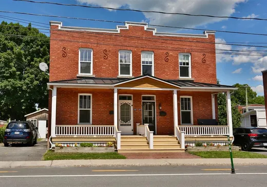 Duplex à vendre - 622-624 Rue Brock, Drummondville, J2B 1G1