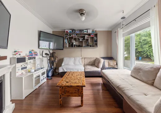 Duplex à vendre - 13-13A Rue St-Hippolyte, Salaberry-de-Valleyfield, J6S 4B4