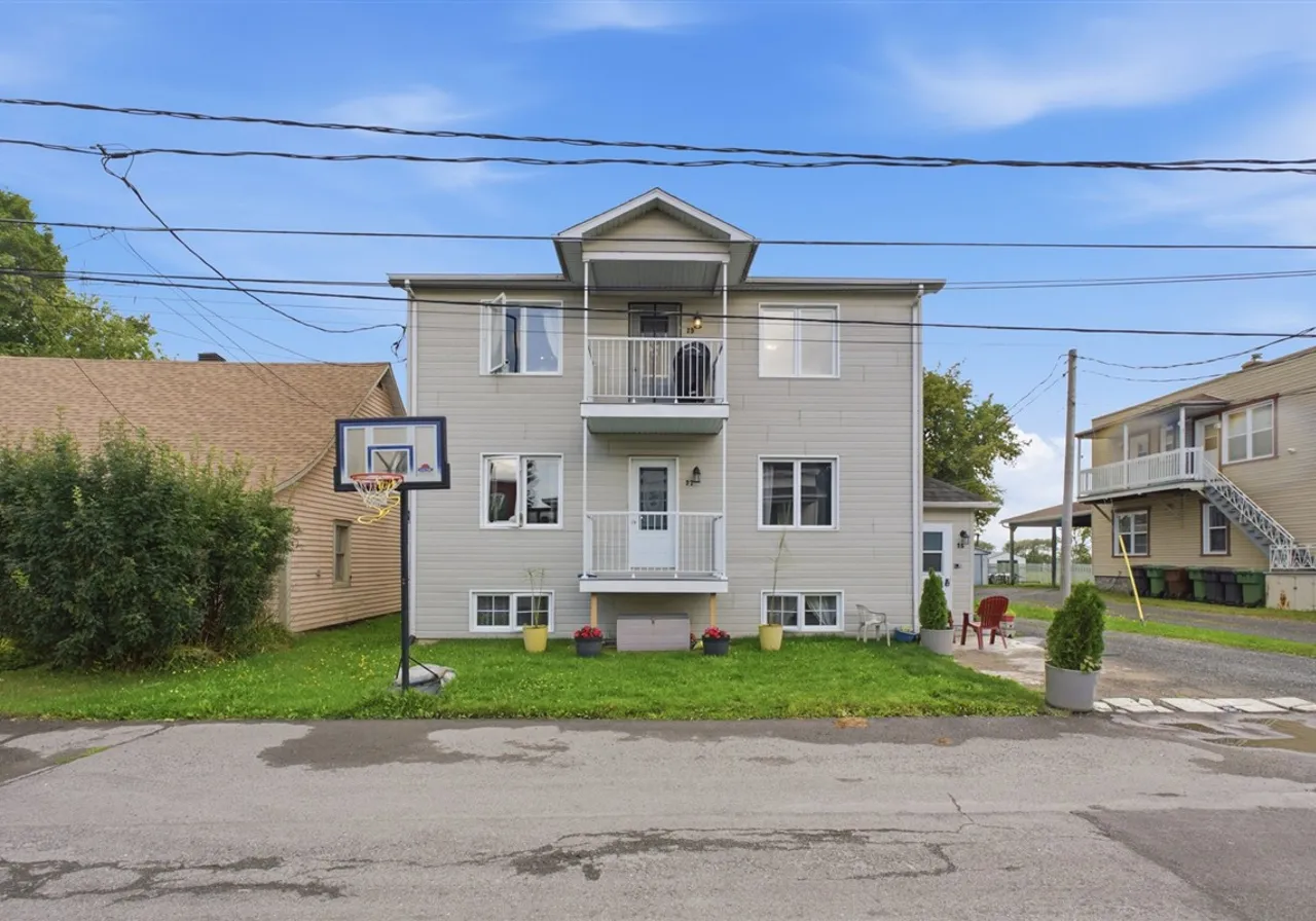 25-29 Rue St-Jean-Baptiste — photo 2