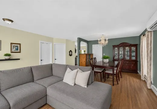 Duplex à vendre - 1887-1889 Rue De Gaulle, St-Hubert, J4T 1N1