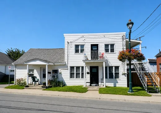 Triplex for sale - 305-309 Ch. St-Roch, Saint-Joseph-de-Sorel, J3R3K1