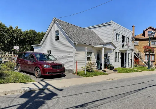 Triplex à vendre - 305-309 Ch. St-Roch, Saint-Joseph-de-Sorel, J3R 3K1