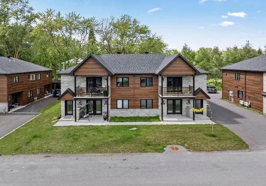 4-Plex à vendre - 1010-1-1010- Rue Latour, Notre-Dame-des-Lourdes, J0K 1K0