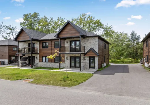 4-Plex à vendre - 1010-1-1010- Rue Latour, Notre-Dame-des-Lourdes, J0K 1K0