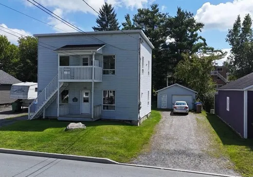Duplex for Sale - 196-198 Rue Ambroise-Dearden, Windsor, J1S 1H4