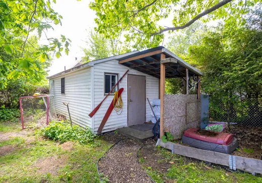 Triplex à vendre - 616-622 Rue Maisonneuve, Magog, J1X 2N5