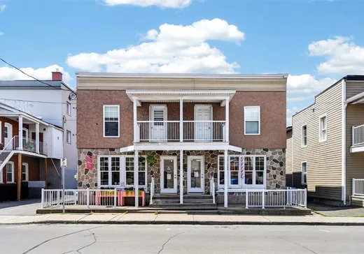 4-Plex à vendre - 12-14 Rue St-Antoine N., Granby, J2G5G3