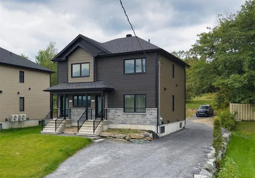 Duplex à vendre - 8268-8270 Ch. de Venise, Sherbrooke, J1N 0H4
