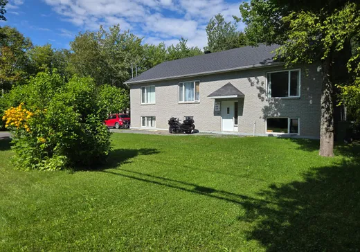 Triplex à vendre - 879-883 Route Prévost, Saint-Pierre, G0A4E0