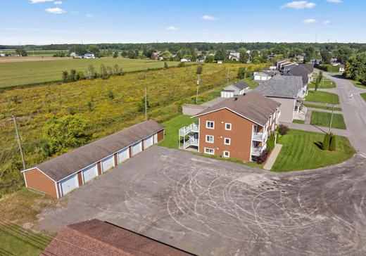 5-Plex à vendre - 67 9e Avenue, Crabtree, J0K 1B0