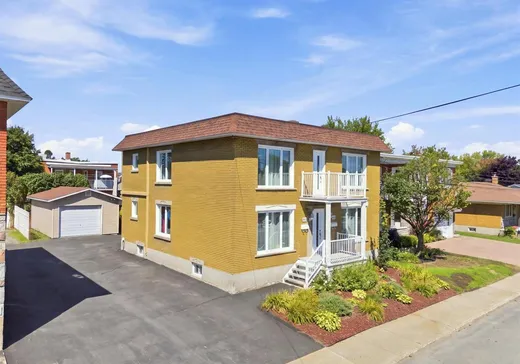 Duplex à vendre - 495-497 Rue St-Georges, Drummondville, J2C4H5