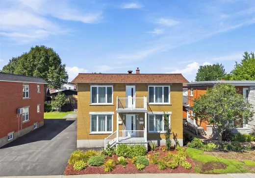 Duplex à vendre - 495-497 Rue St-Georges, Drummondville, J2C 4H5