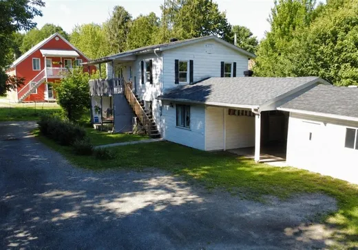 Duplex à vendre - 86-88 Rue Water, Danville, J0A1A0