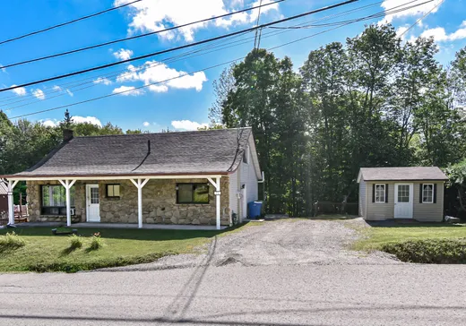 Duplex à vendre - 512 Rue Duquette (512-514), Sainte-Sophie, J5J2J5