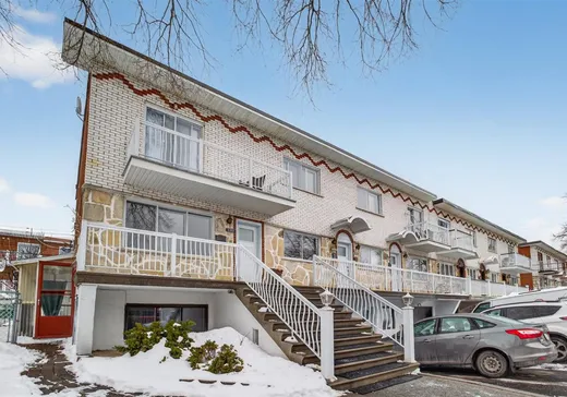 5-Plex à vendre - 6350-6356A Rue du Val-Marie, Montréal (Saint-Léonard), H1P 2W8