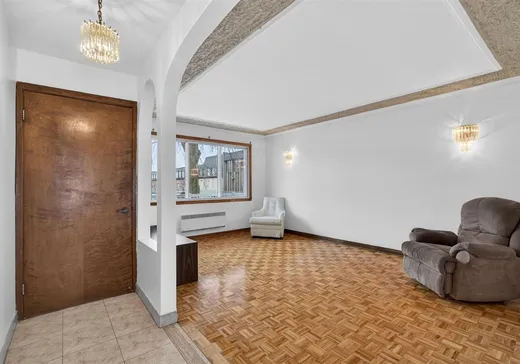 5-Plex à vendre - 6350-6356A Rue du Val-Marie, Montréal (Saint-Léonard), H1P 2W8