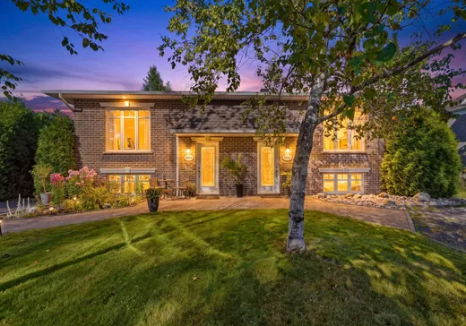 Duplex à vendre - 330A-330B Rue Bouchard, Lac-Etchemin, G0R1S0
