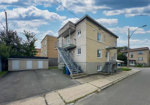 Triplex à vendre - 815-825 Av. des Oblats, La Cité-Limoilou, G1N 3N1