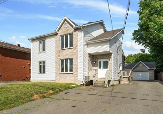 Duplex à vendre - 641-643 Rue Ste-Catherine, Granby, J2G 3V1
