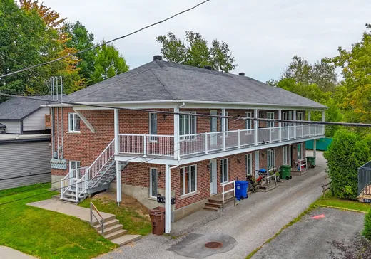 5-Plex à vendre - 390 Rue de l'Assomption, Sherbrooke, J1E 2L7