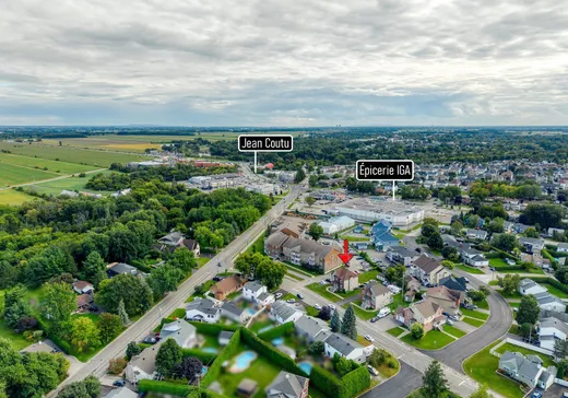 Triplex for Sale - 899-903 Boul. Pierre-LeSueur, L'Assomption, J5W 6H7