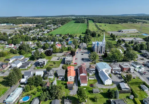 5-Plex for Sale - 198-200A Rue Principale, Lambton, G0M 1H0