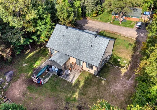 Duplex for Sale - 399-401 Rue des Hêtres, Val Morin, J0T 2R0