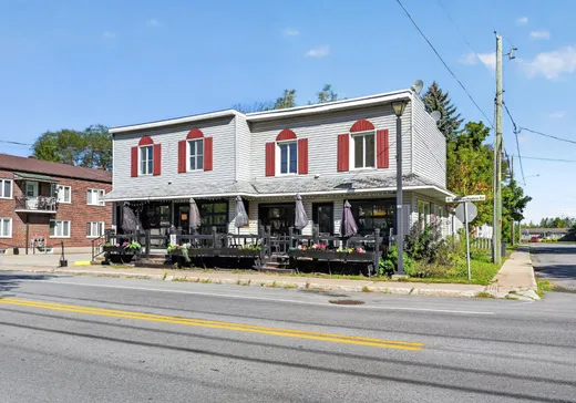 Triplex à vendre - 93 Rue St-Jean-Baptiste E. (93-97), Rigaud, J0P 1P0