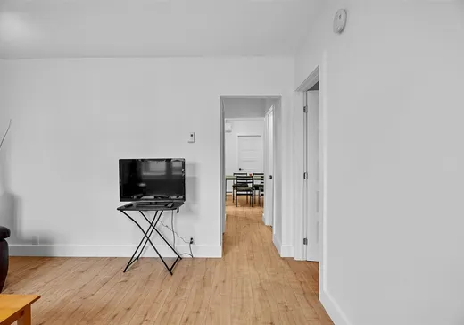 Duplex for Sale - 15-17 Rue St-Venant, Sainte-Agathe-des-Monts, J8C 2N9
