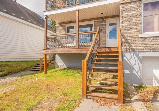 Triplex for Sale - 132-134 Rue St-Antoine, Sainte-Agathe-des-Monts, J8C 2E2