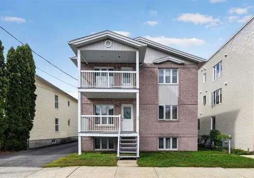 Triplex à vendre - 545-549 Rue du Moulin, Drummondville, J2B5P7