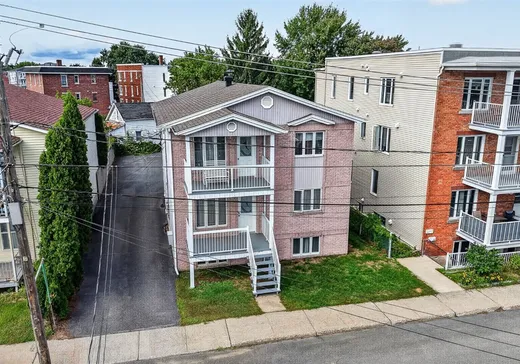 Triplex à vendre - 545-549 Rue du Moulin, Drummondville, J2B 5P7