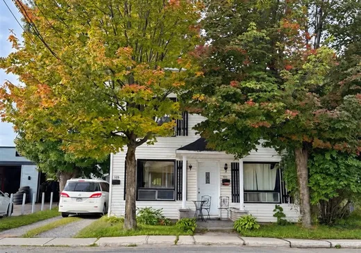 Duplex à vendre - 123-125 Rue St-Laurent, Trois-Rivières, G8T6G4