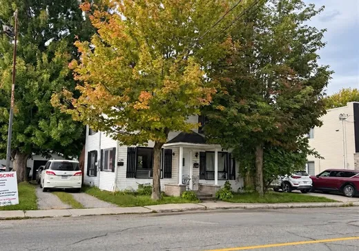 Duplex à vendre - 123-125 Rue St-Laurent, Trois-Rivières, G8T 6G4