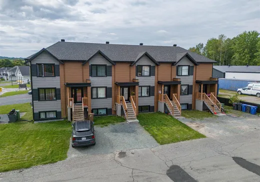 4-Plex for Sale - 390-396 Rue du Roi, Val des Sources, J1T 1S8