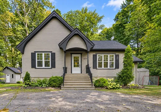 Duplex à vendre - 697-697A Rue Jacinthe, Sainte-Sophie, J5J2J7