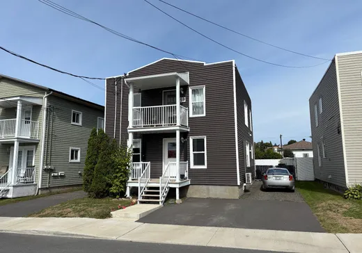 Duplex à vendre - 57-59 14e Avenue, Drummondville, J2B 3B7