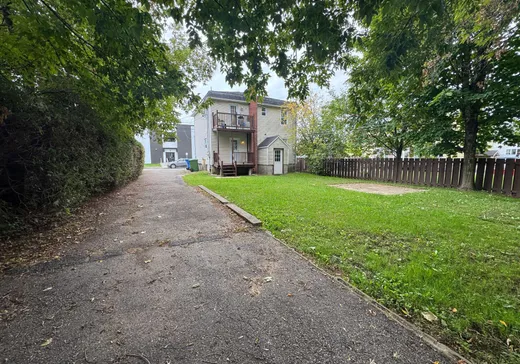 Duplex à vendre - 45-47 Rue Durocher, Lachute, J8H 2V8