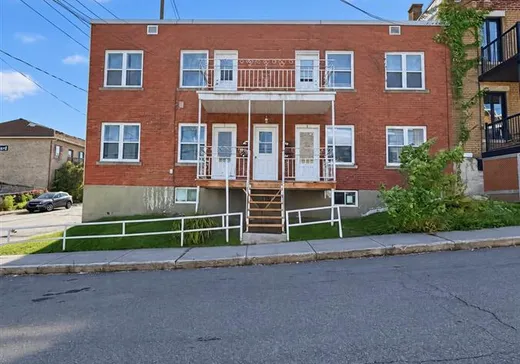 4-Plex à vendre - 2582 Av. Dollard, Shawinigan, G9N 2G7