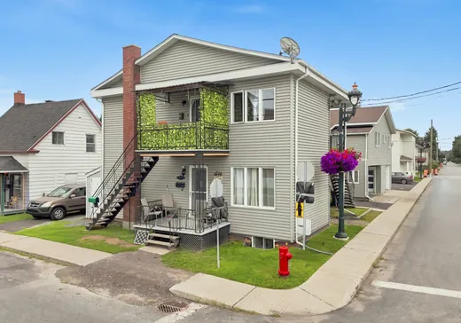 5-Plex for sale - 401-403 Rue McCarthy, Massueville, J3R5A1
