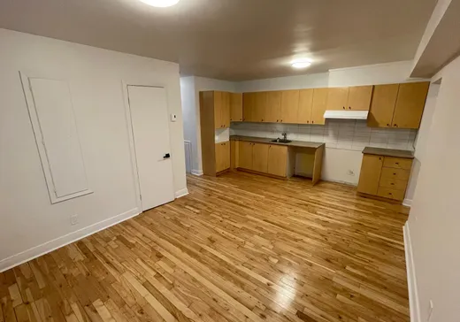 4-Plex à vendre - 1100 Rue Blanchet, Saint-Hyacinthe, J2S 1J8