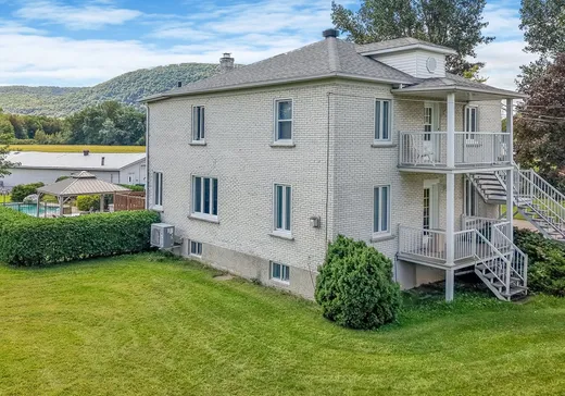 Duplex à vendre - 1340-1340A Boul. Sir-Wilfrid-Laurier, Mont-Saint-Hilaire, J3H 0M5