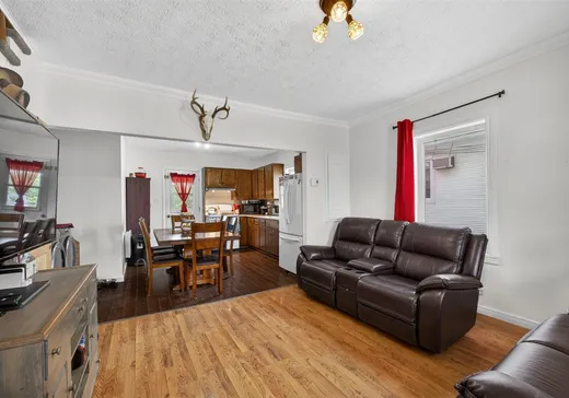 Duplex for Sale - 43-45 3e Avenue, Windsor, J1S 1Y1