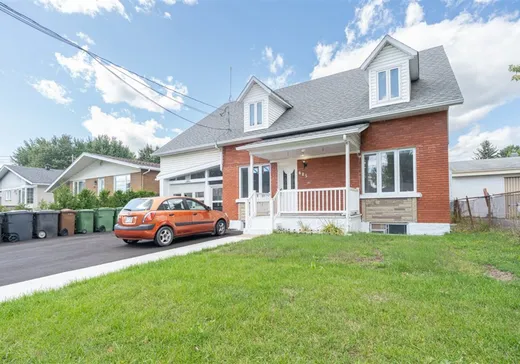 4-Plex à vendre - 685-685C Rue St-Omer, Drummondville, J2C3S9