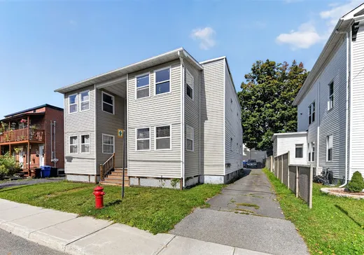 4-Plex for Sale - 40-42 Rue Laval S., Granby, J2G 7G3