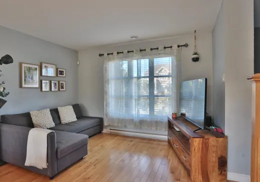 Duplex à vendre - 205-205A Rue du Cardinal, Saint-Amable, J0L 1N0