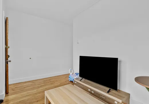 Triplex for Sale - 2514-2518 Boul. Lapointe, Montreal (Mercier/Hochelaga-Maisonneuve), H1L 5L7